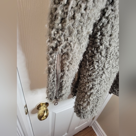 Clements Ribeiro Teddy Knit Wool Blend Grey and Black Jacket - Picture 9 of 16